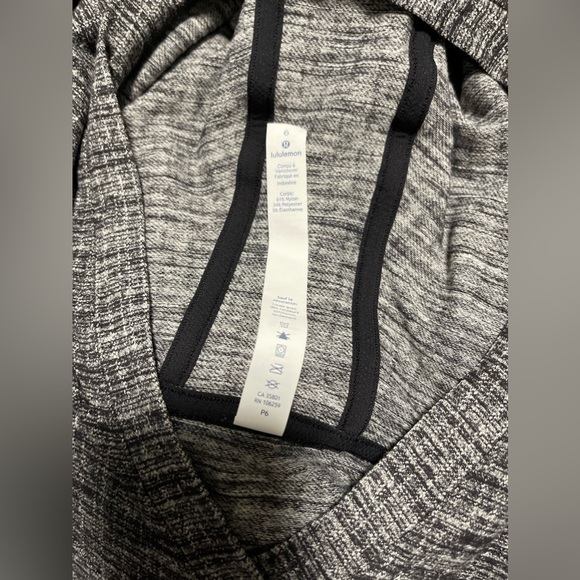 Lululemon, Hooded Pullover Sweater, Size 6 - Picture 4 of 5